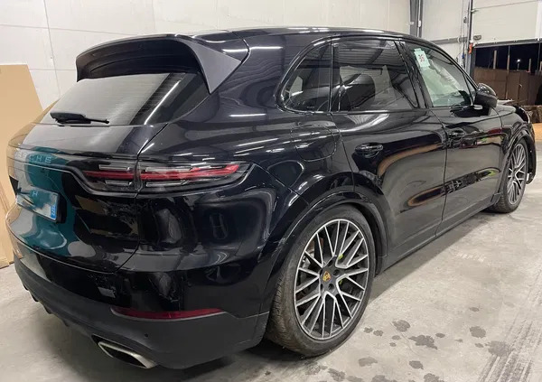 porsche podlaskie Porsche Cayenne cena 179000 przebieg: 85000, rok produkcji 2018 z Raszków